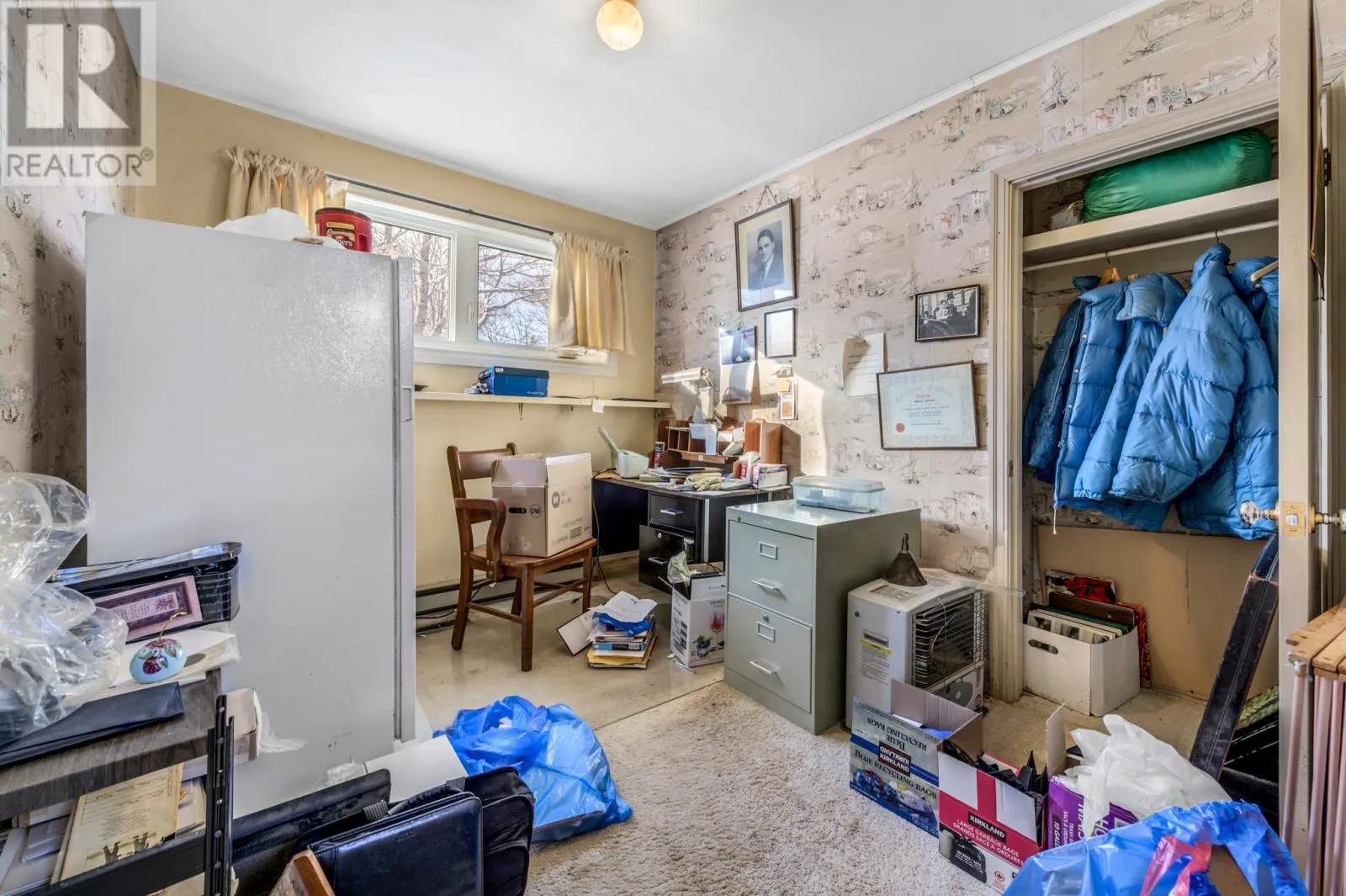 33 Parmiters Lane
