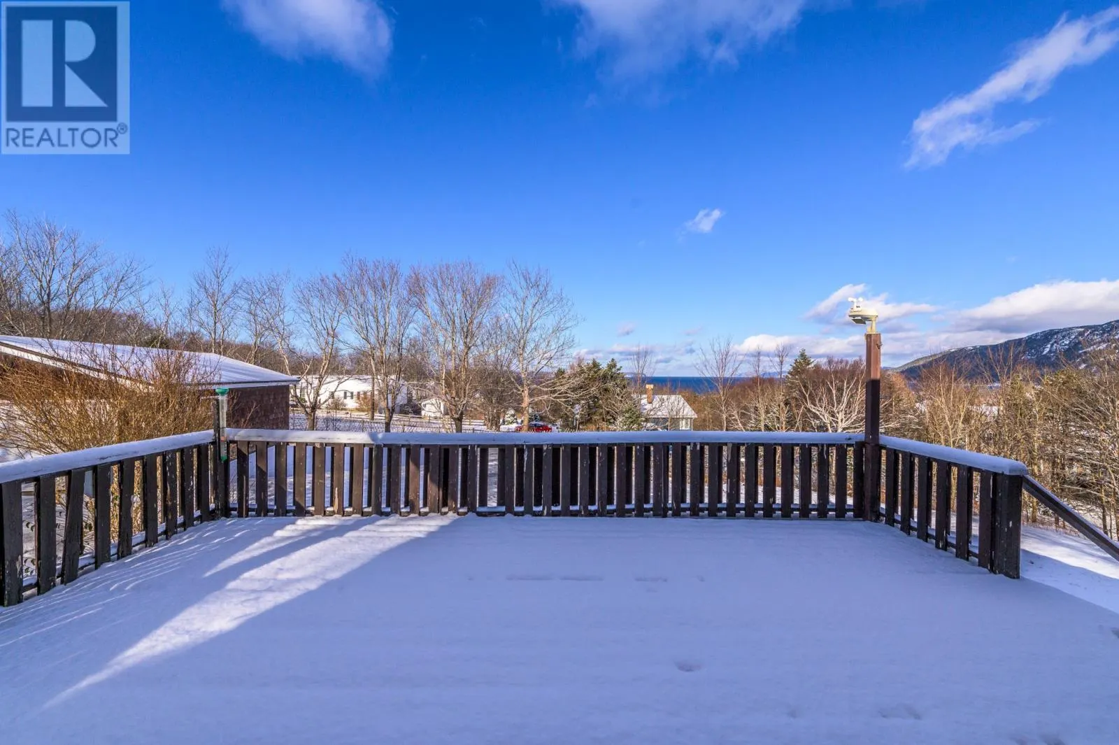 33 Parmiters Lane