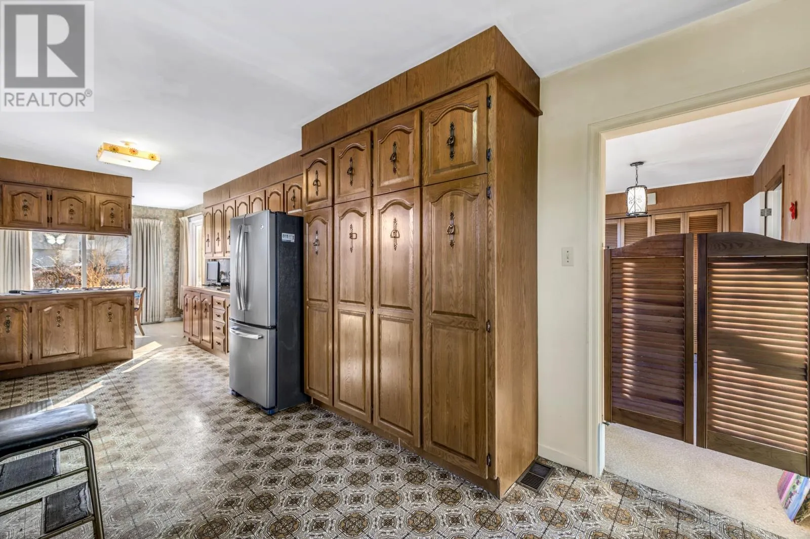 33 Parmiters Lane