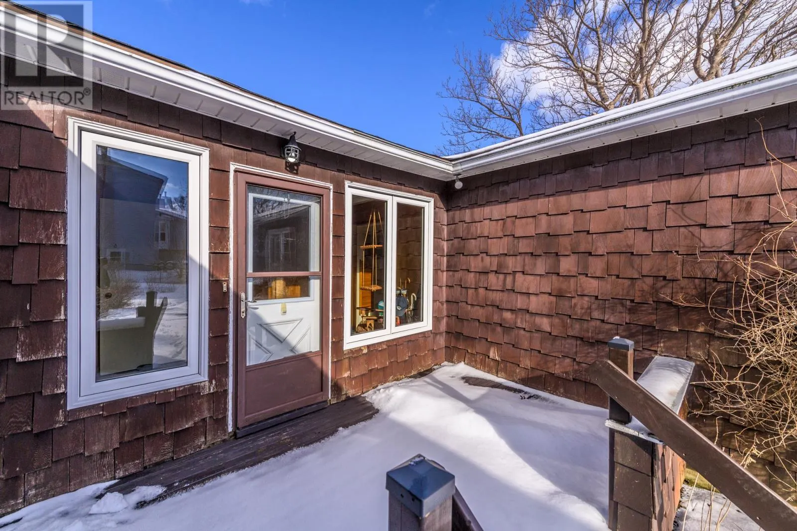 33 Parmiters Lane