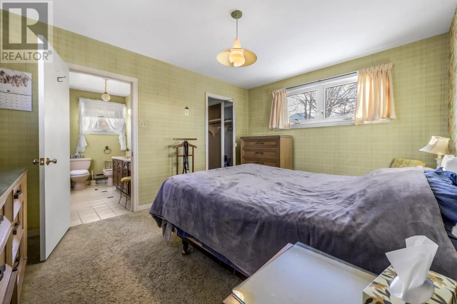 33 Parmiters Lane
