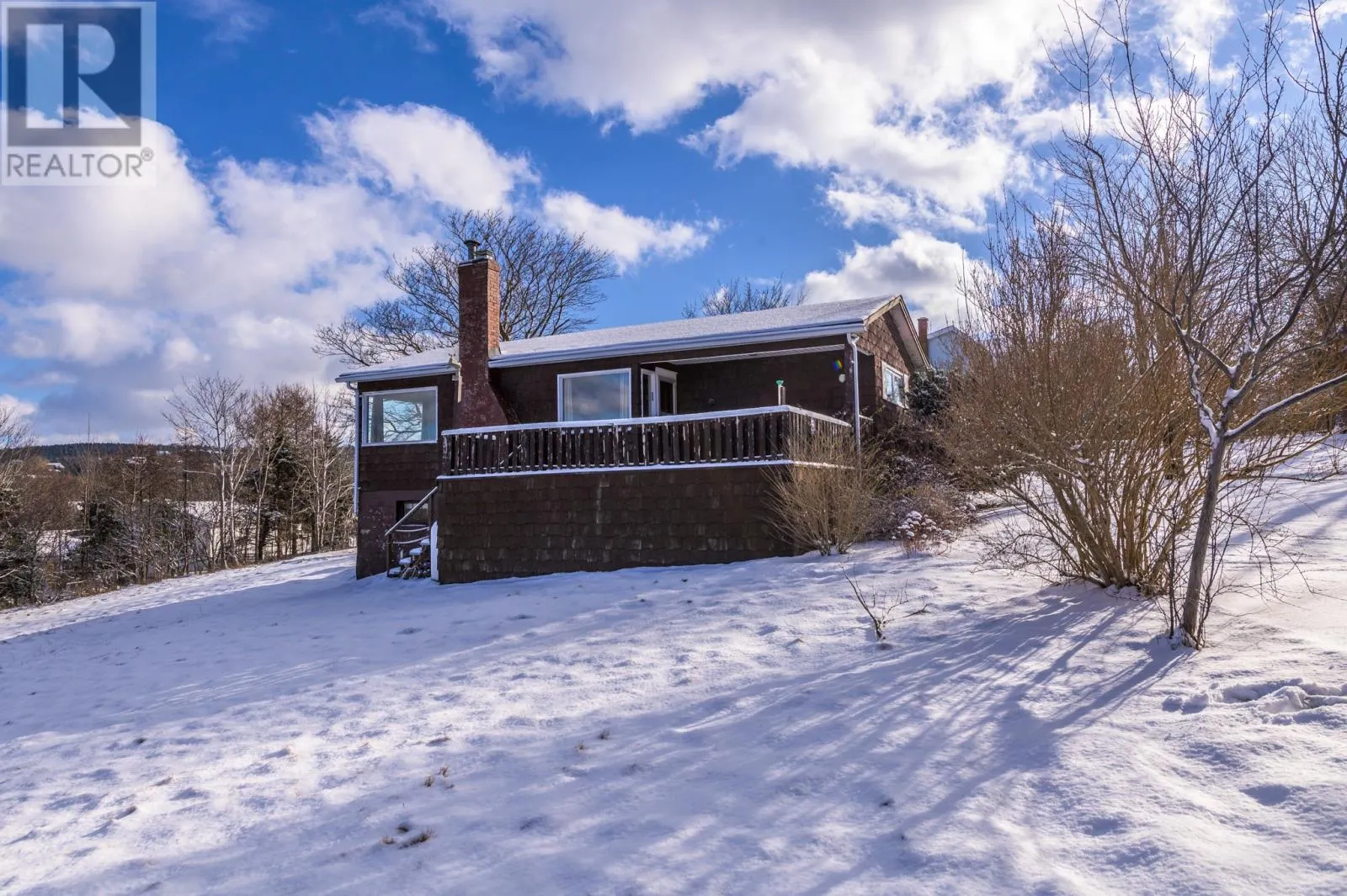 33 Parmiters Lane