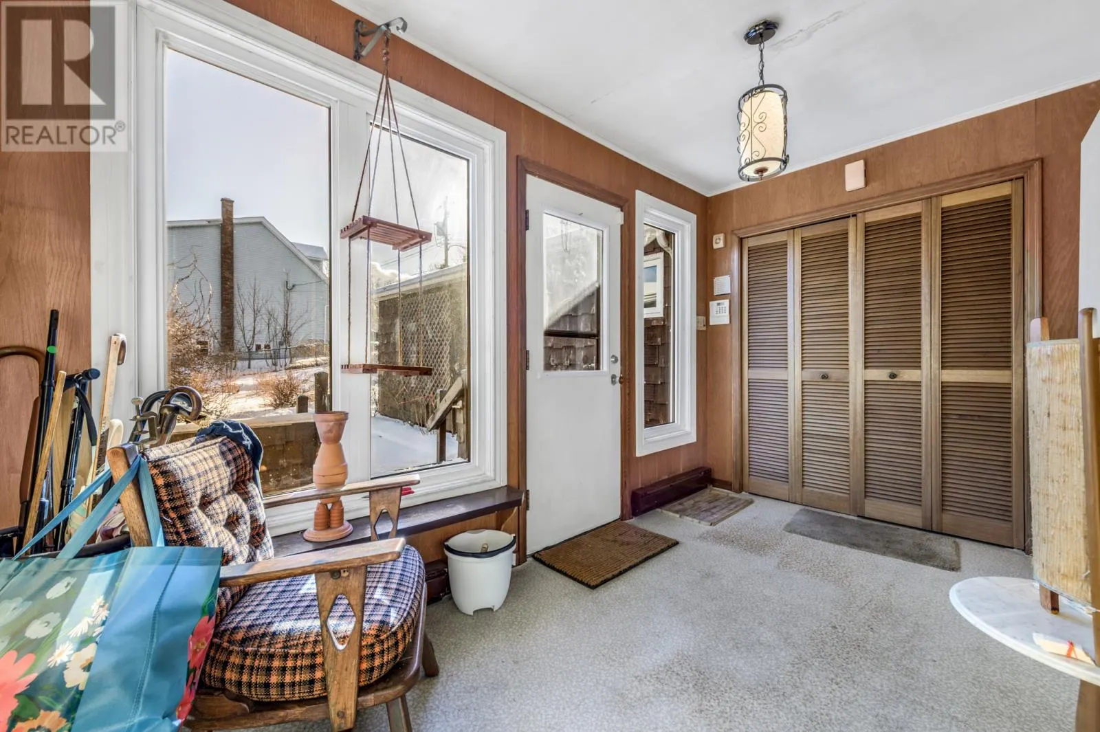 33 Parmiters Lane