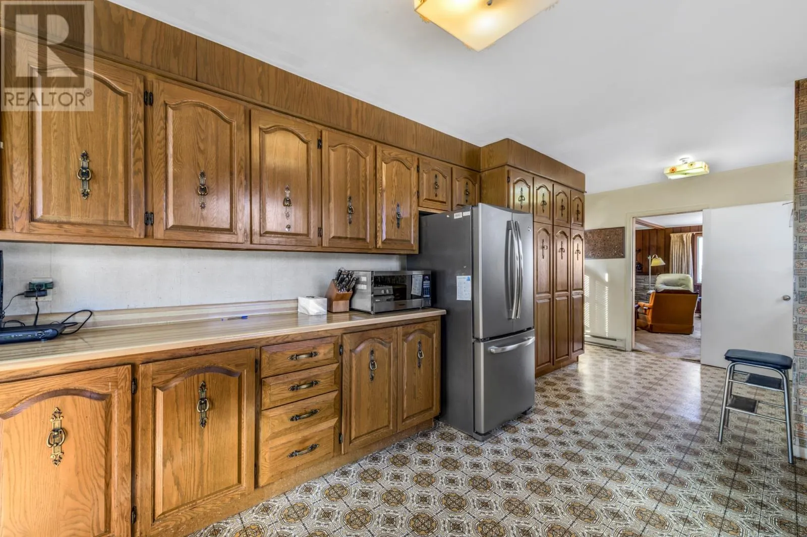 33 Parmiters Lane