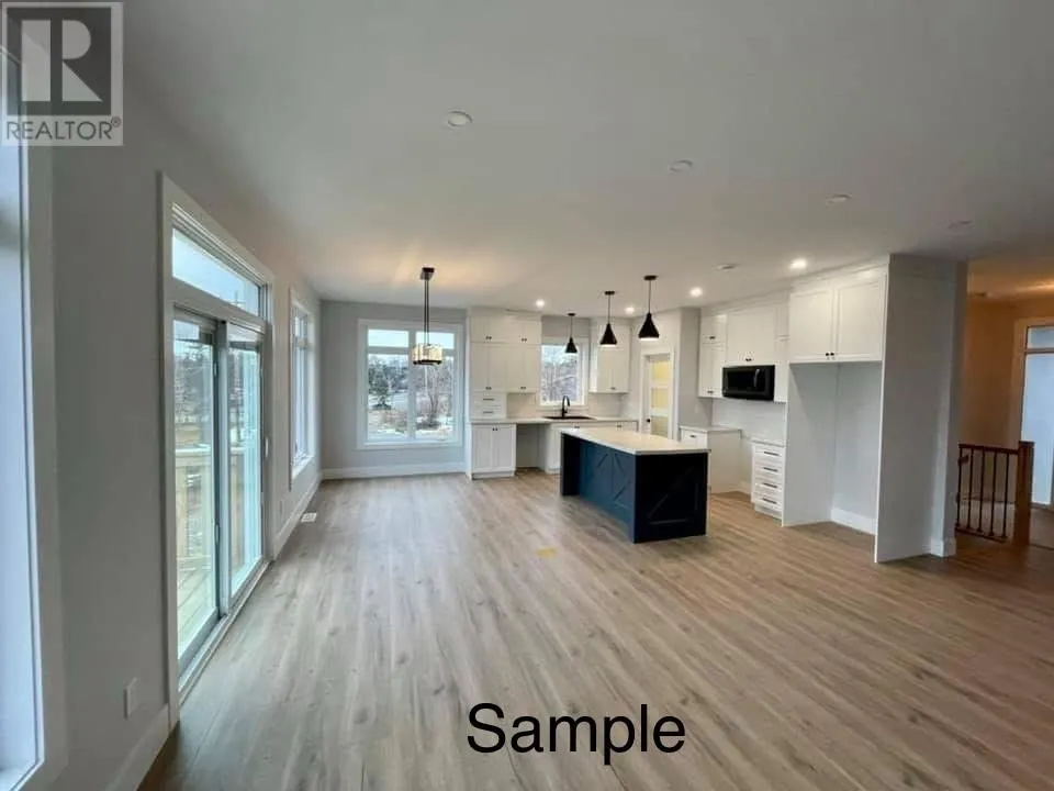 32 Viking Drive