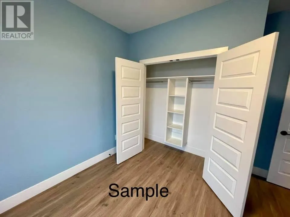 32 Viking Drive