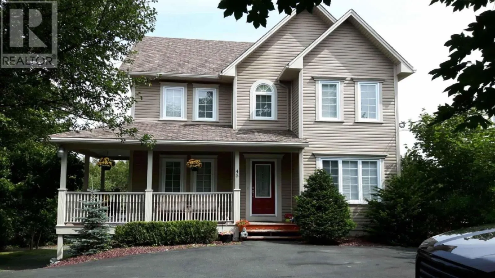45 Forest Road