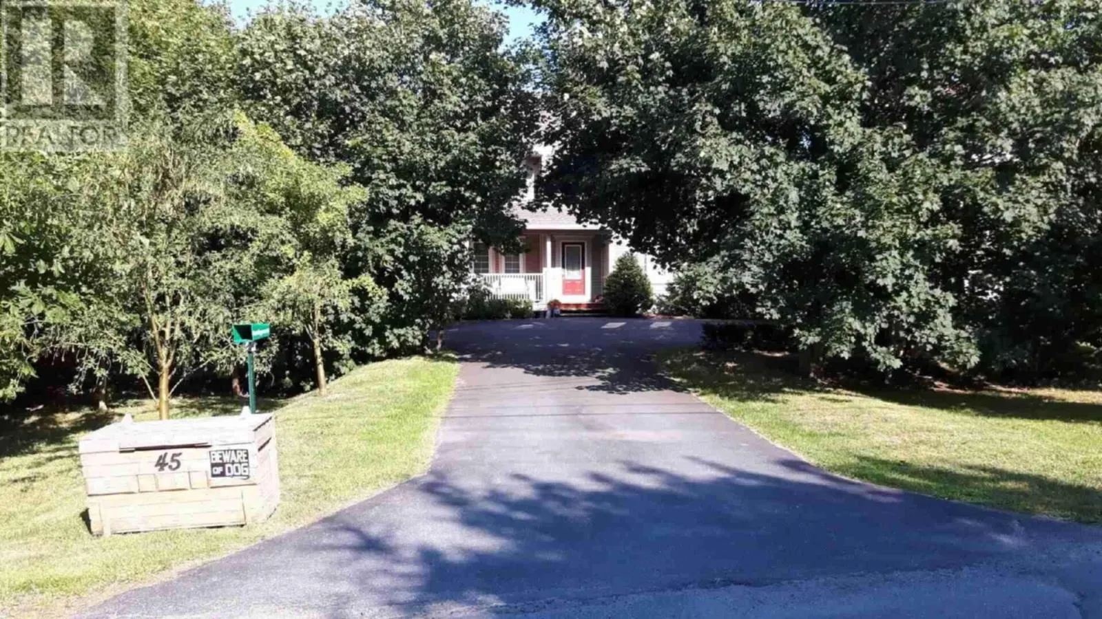 45 Forest Road