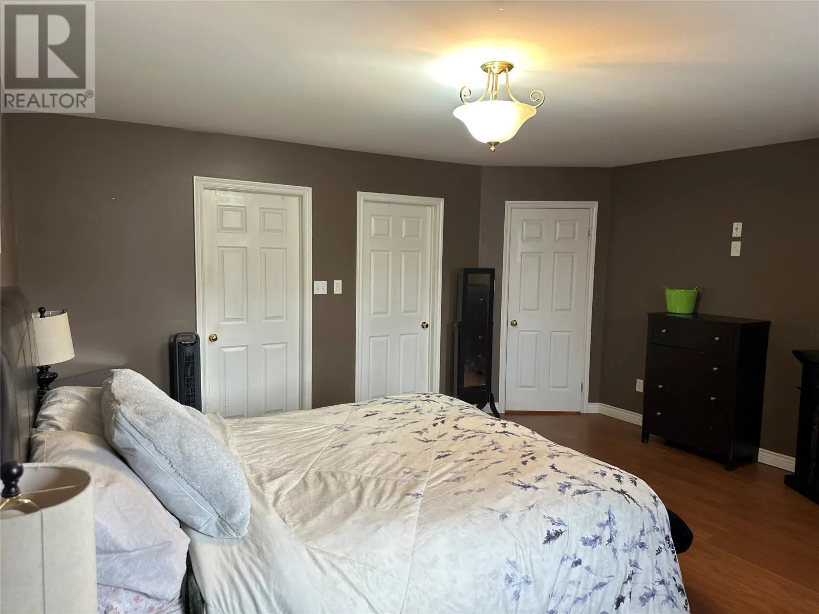 45 Forest Road