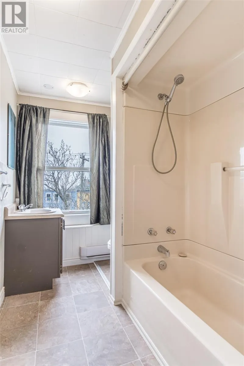 2 Lemarchant Road