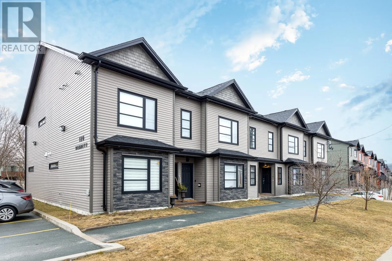 120 Bennett Avenue Unit#5, #5