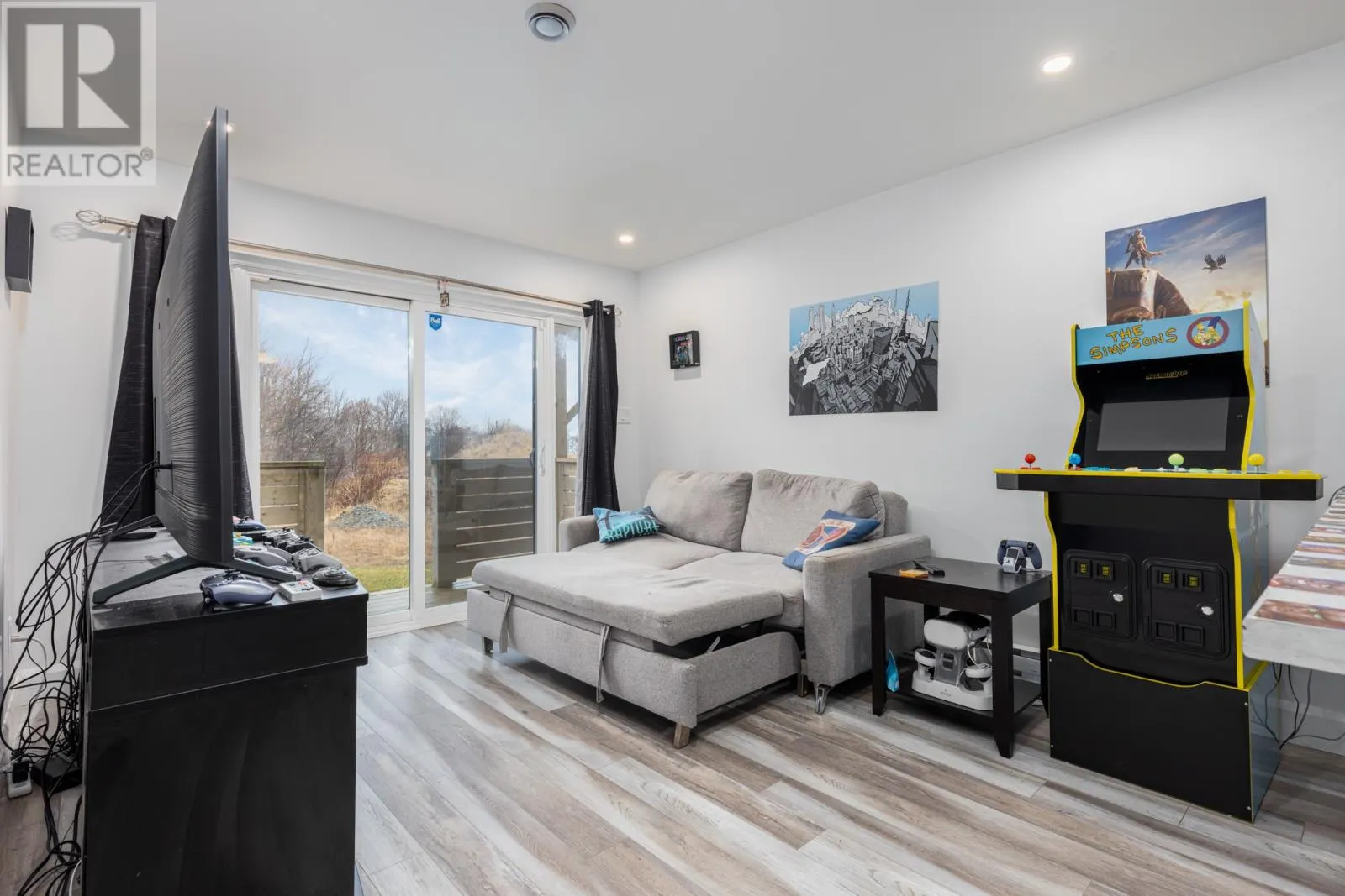 120 Bennett Avenue Unit#5, #5