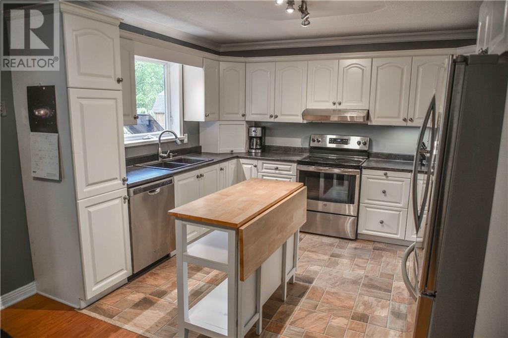 Listing 1285094 - Large Photo # 13