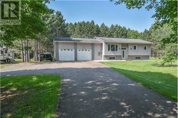 70 SYLVAN DRIVE, Petawawa