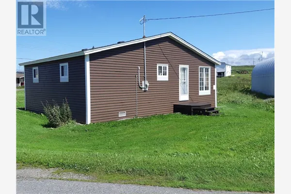 10 Ingrams Avenue