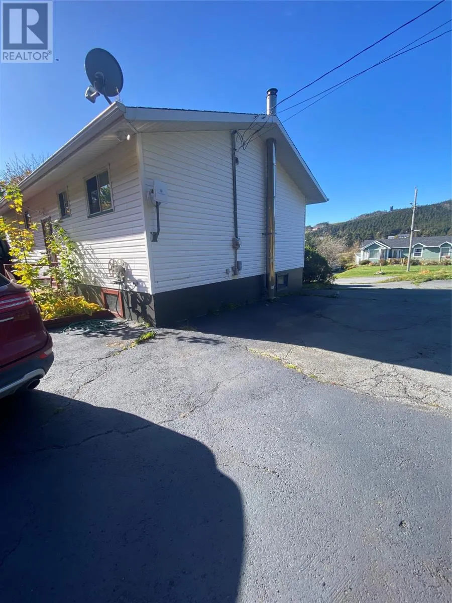 180 Freshwater Crescent