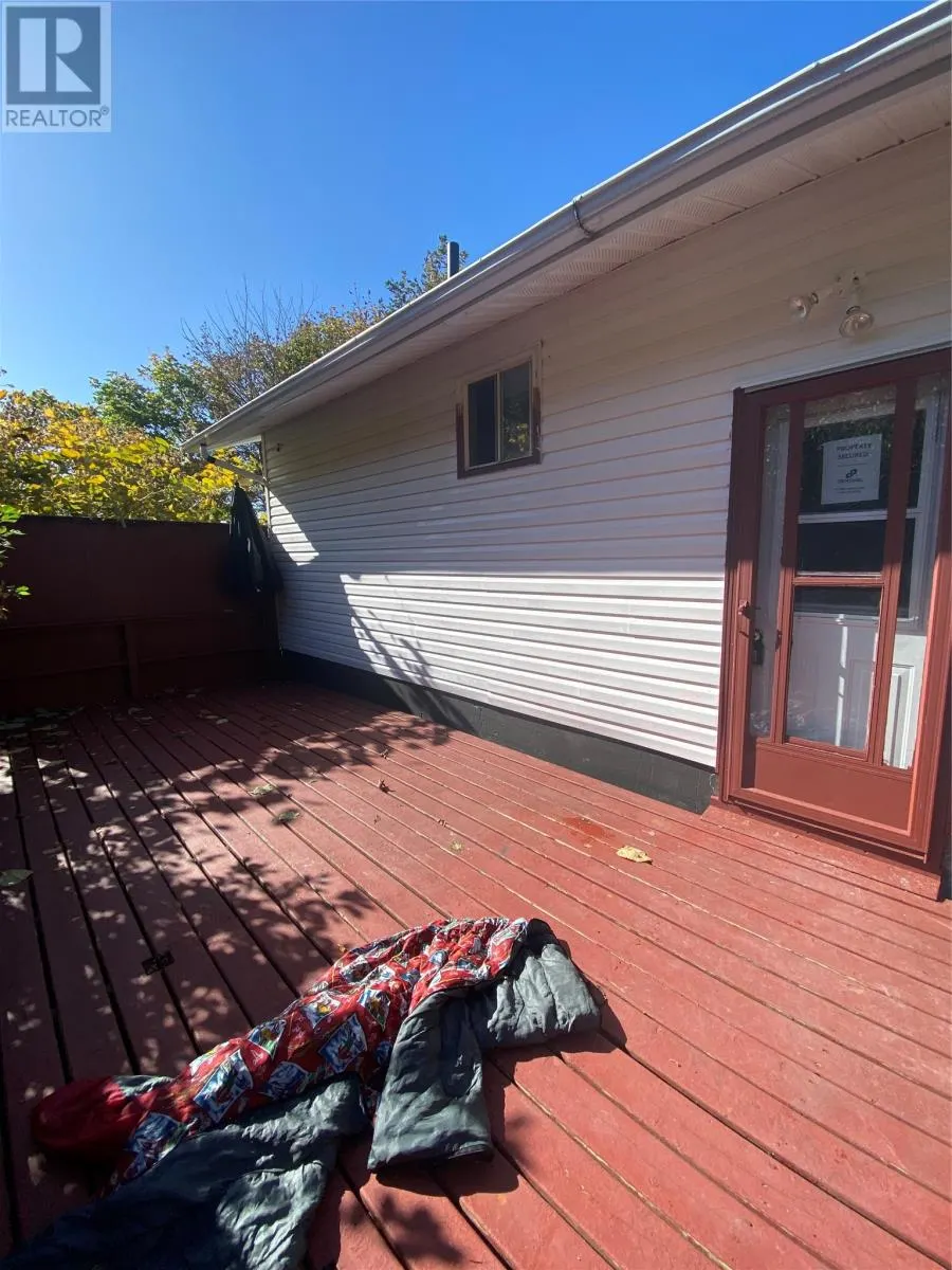 180 Freshwater Crescent