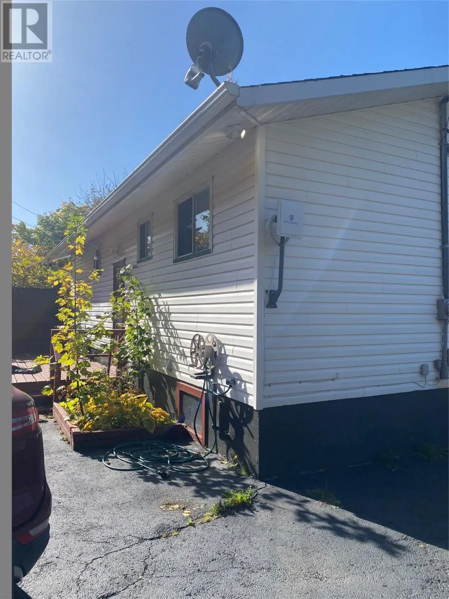 180 Freshwater Crescent