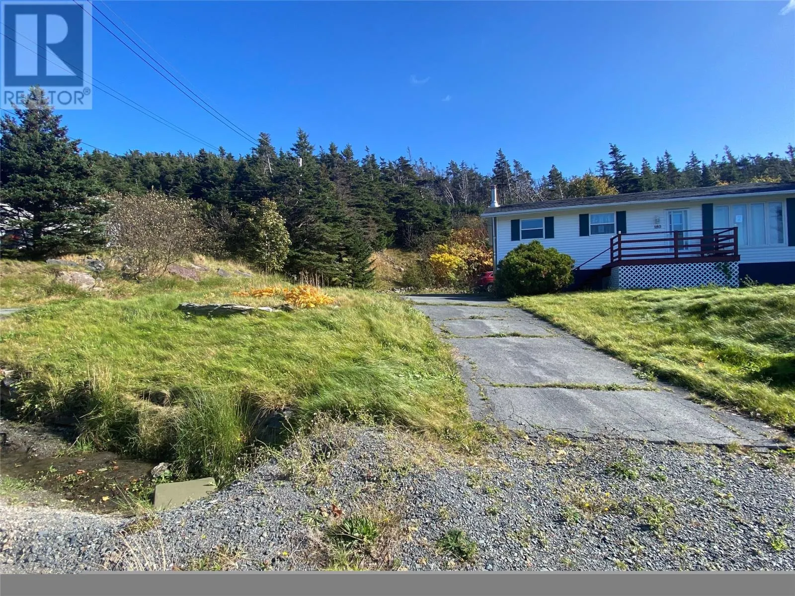 180 Freshwater Crescent