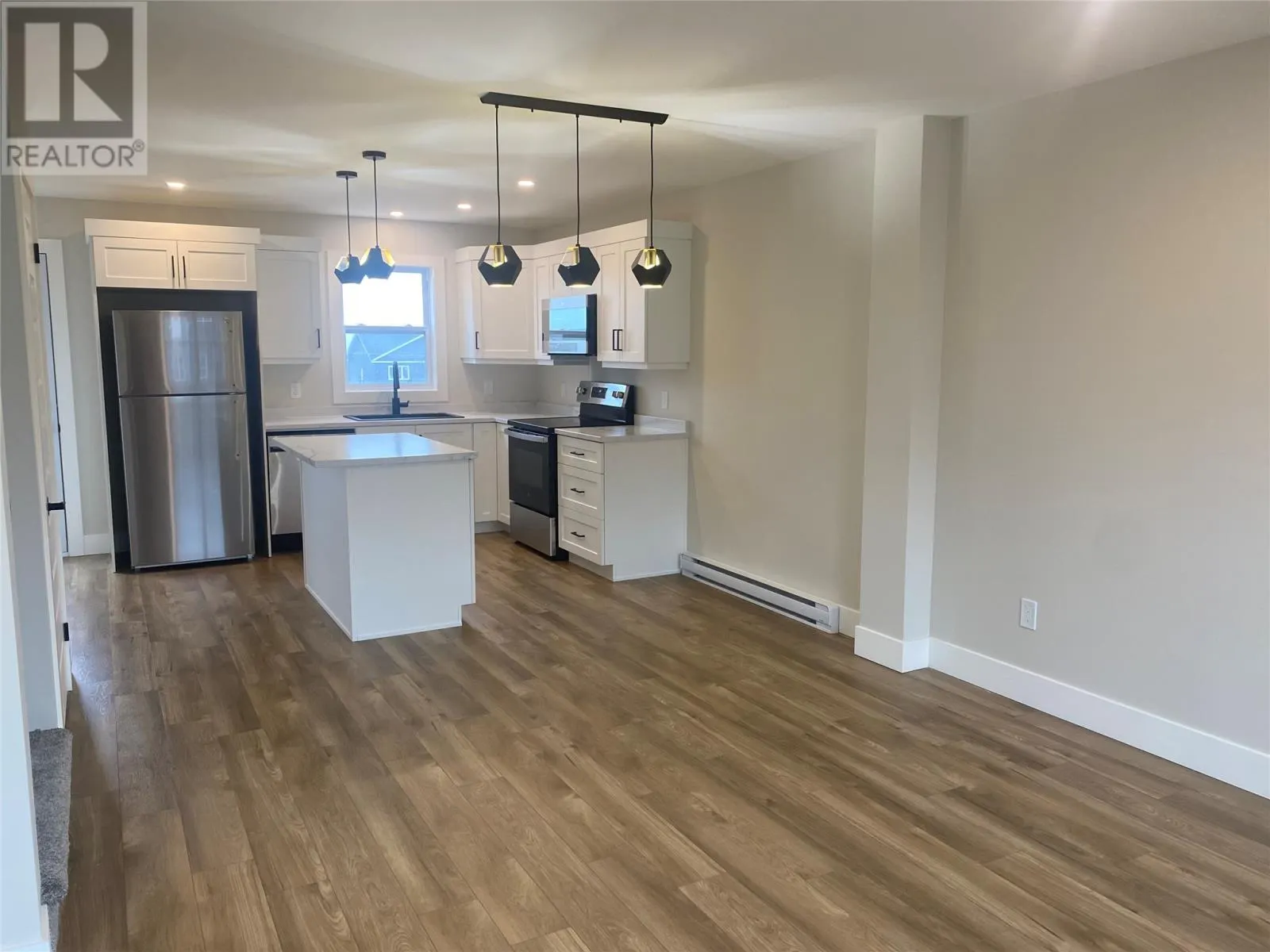 5 Carol Crescent