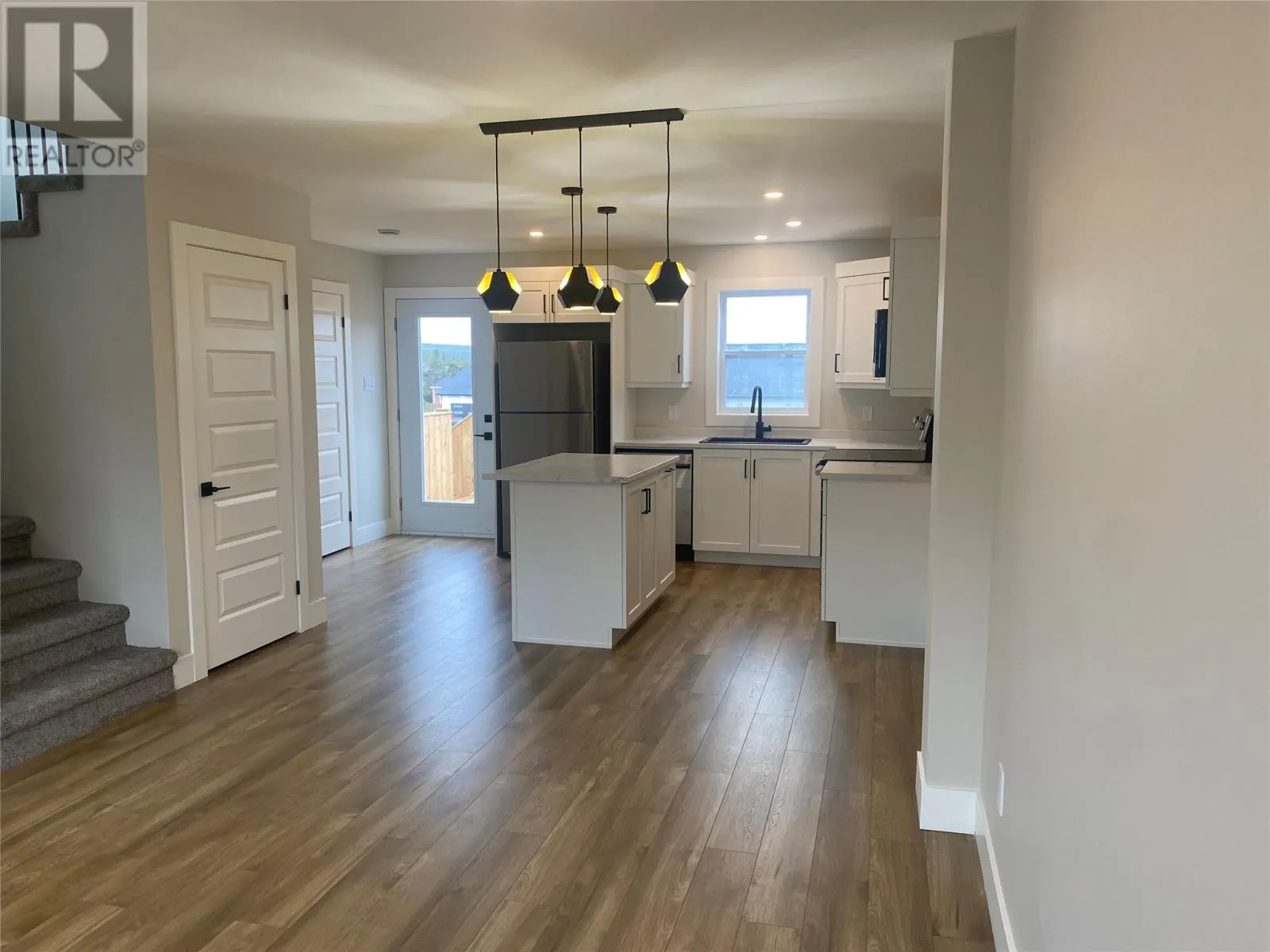 5 Carol Crescent