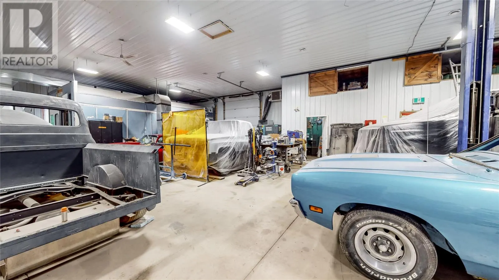 235 Pouch Cove Highway