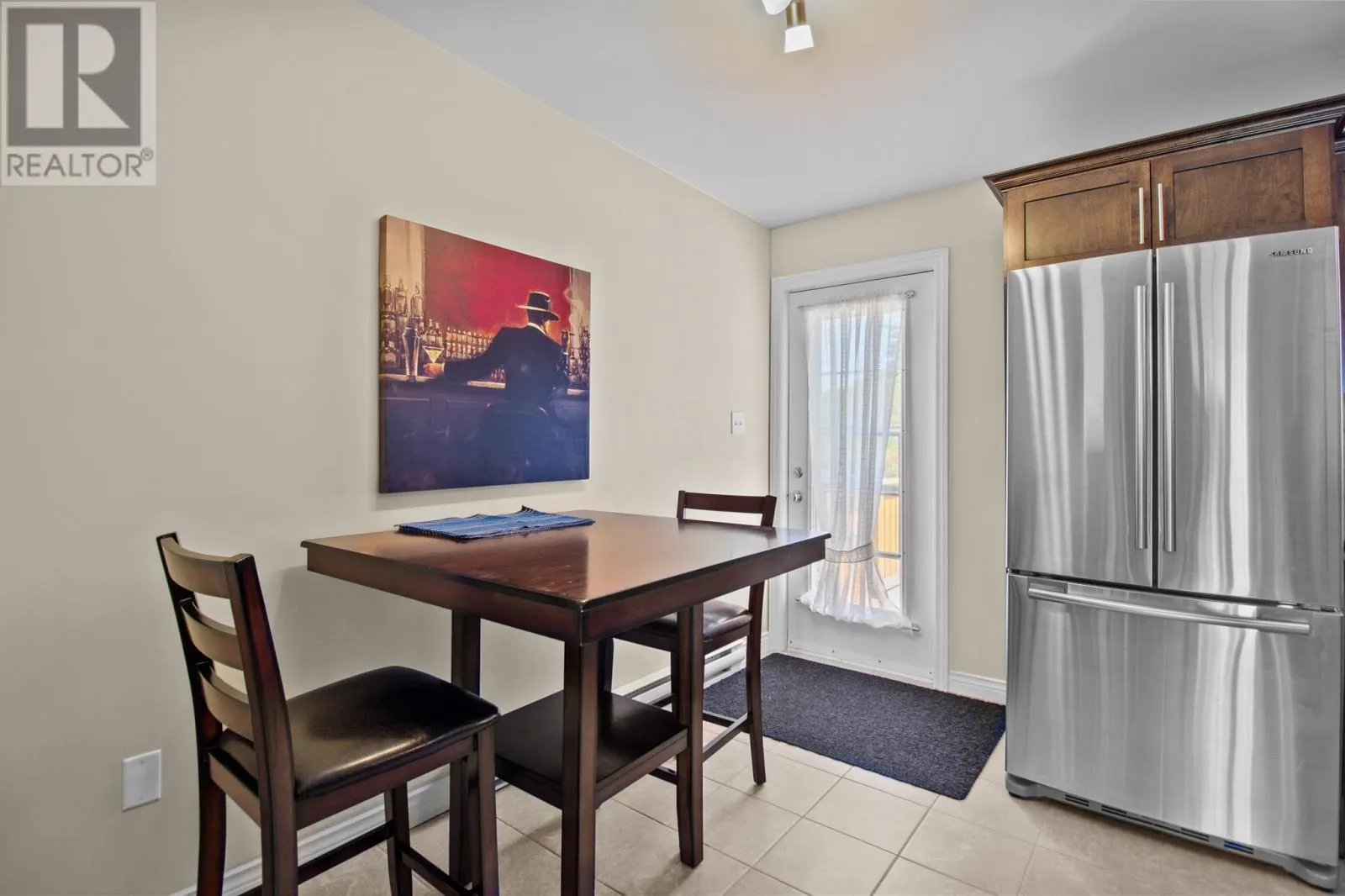 7 Hillside Place