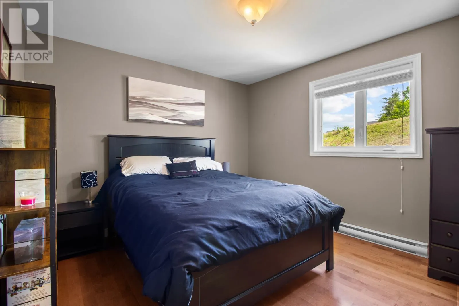 7 Hillside Place