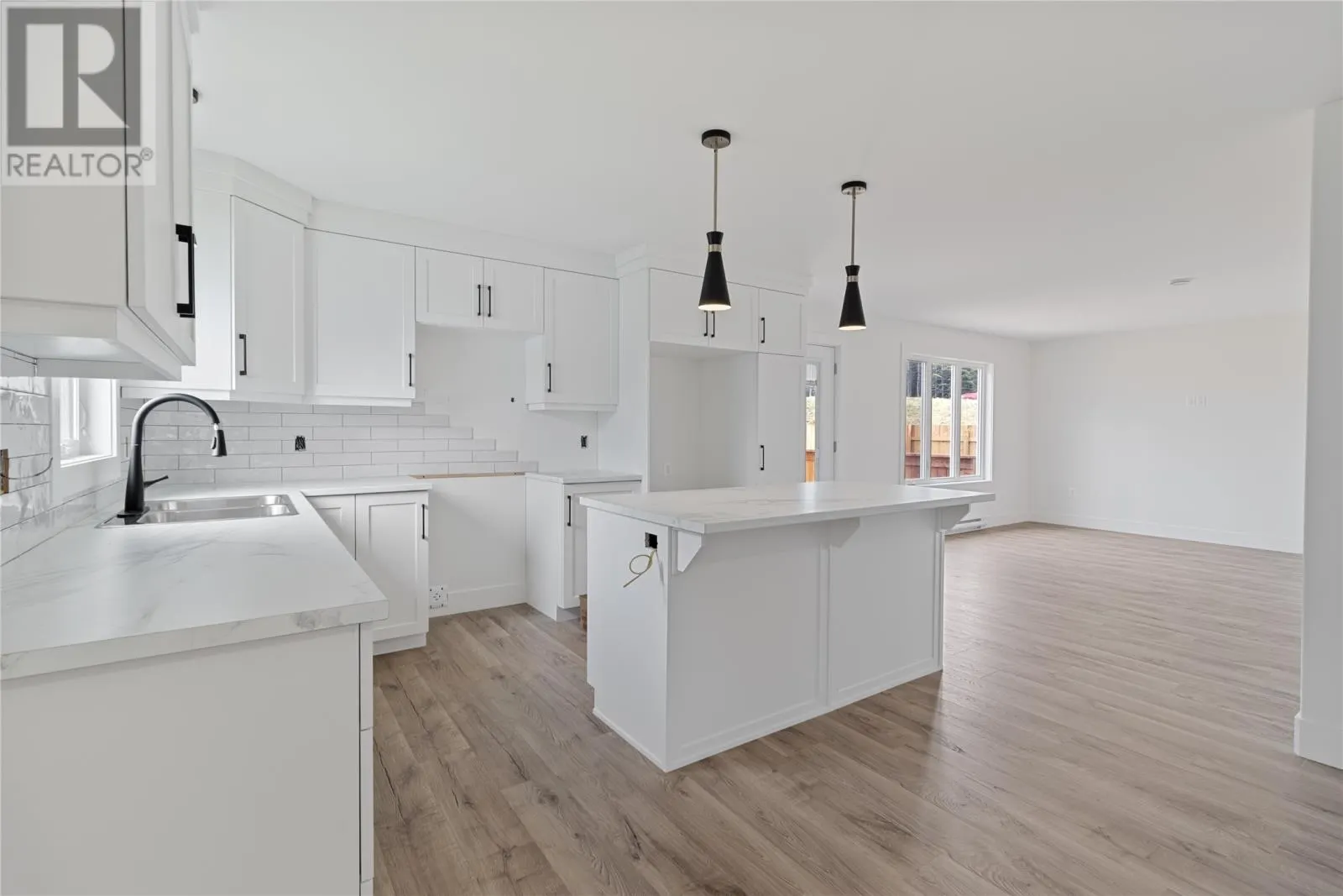 7 Fencer Place