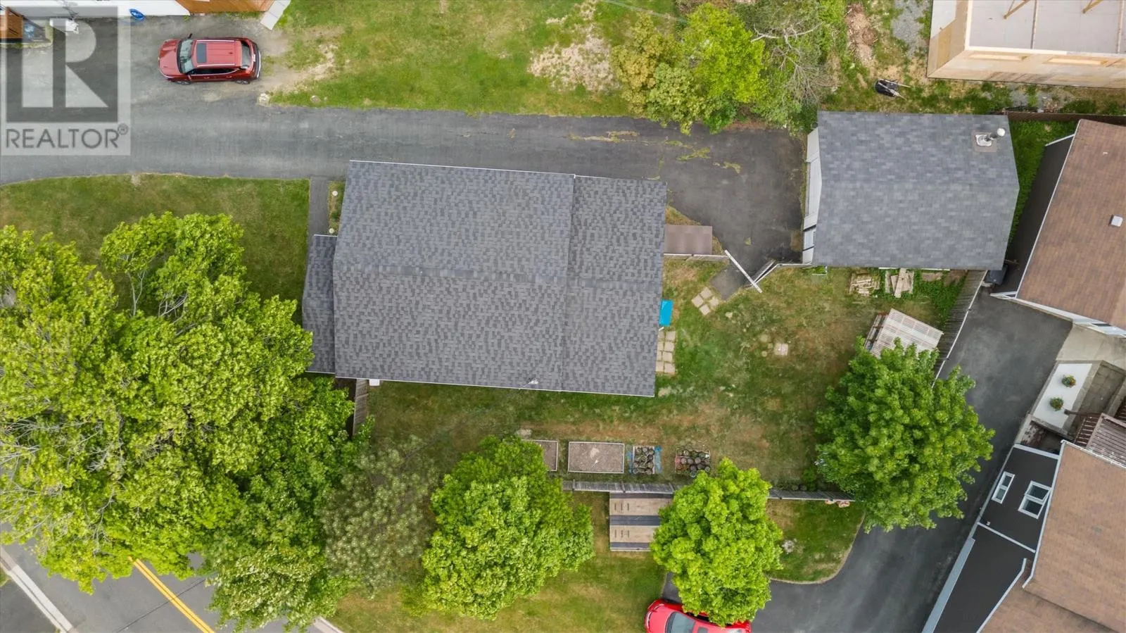 13 Forest Avenue
