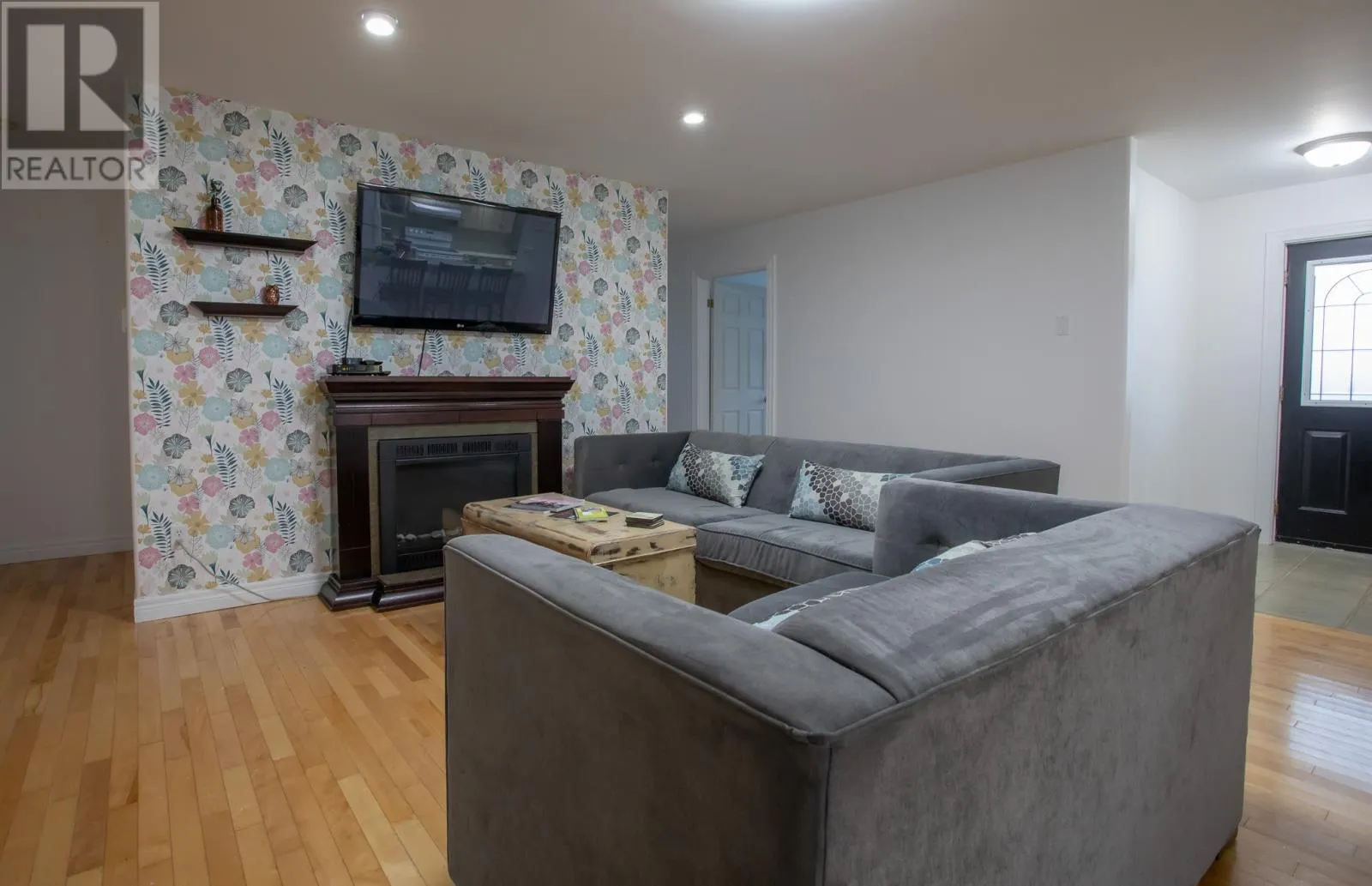 91 Water Street E