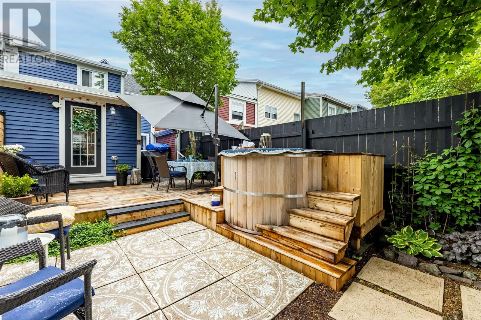 48 Colonial Street