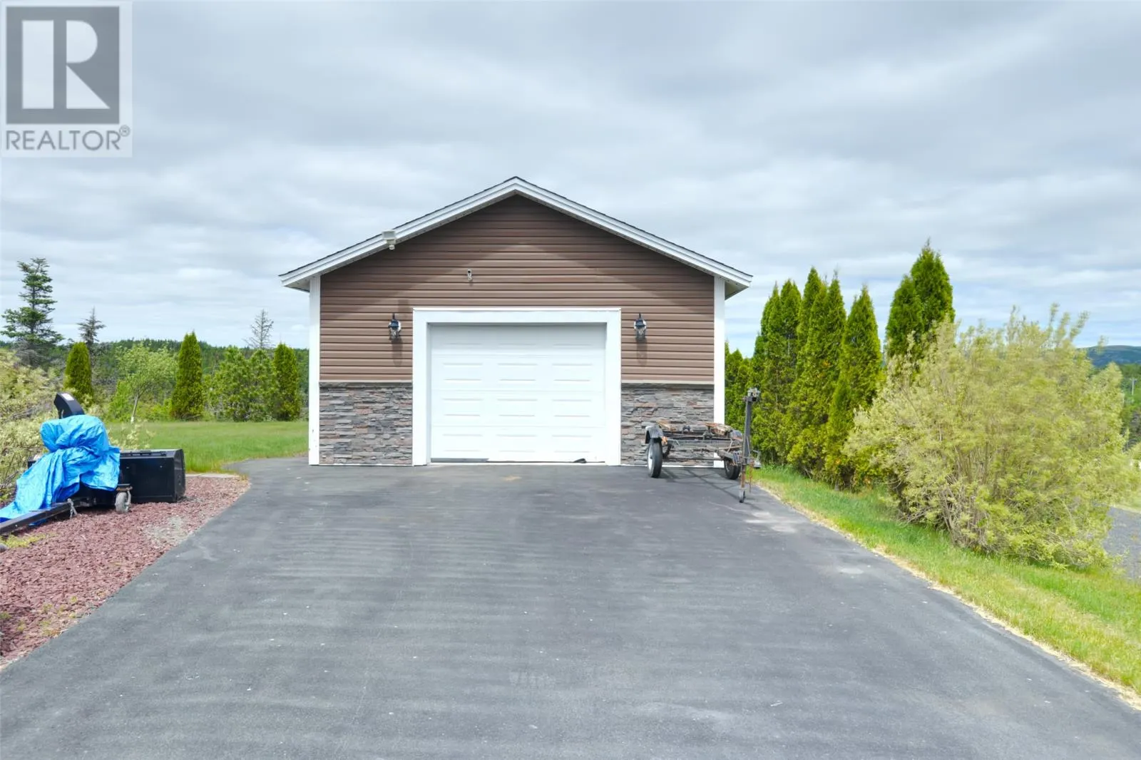 23 Tamarack Drive
