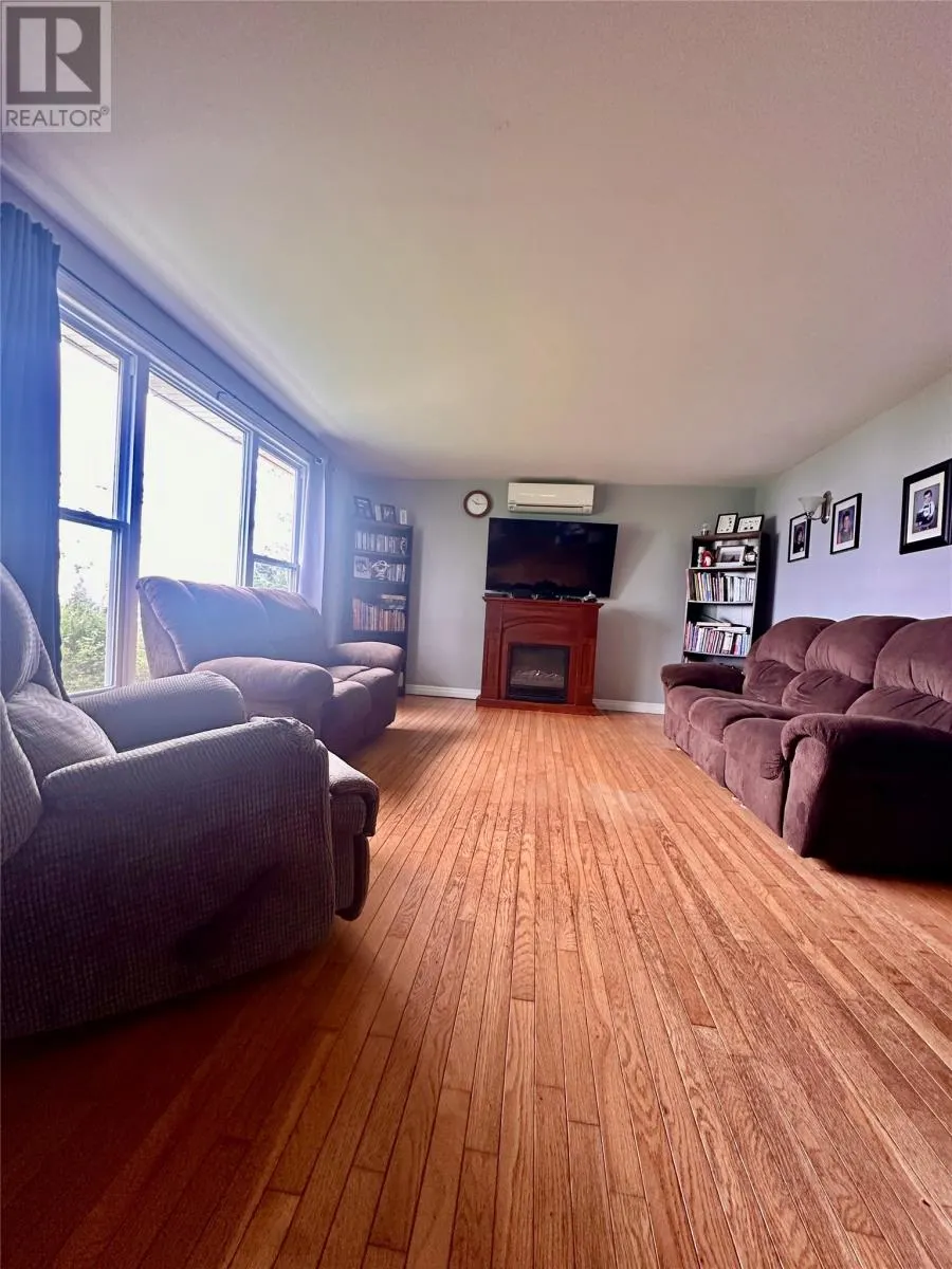 107 Bayview Street