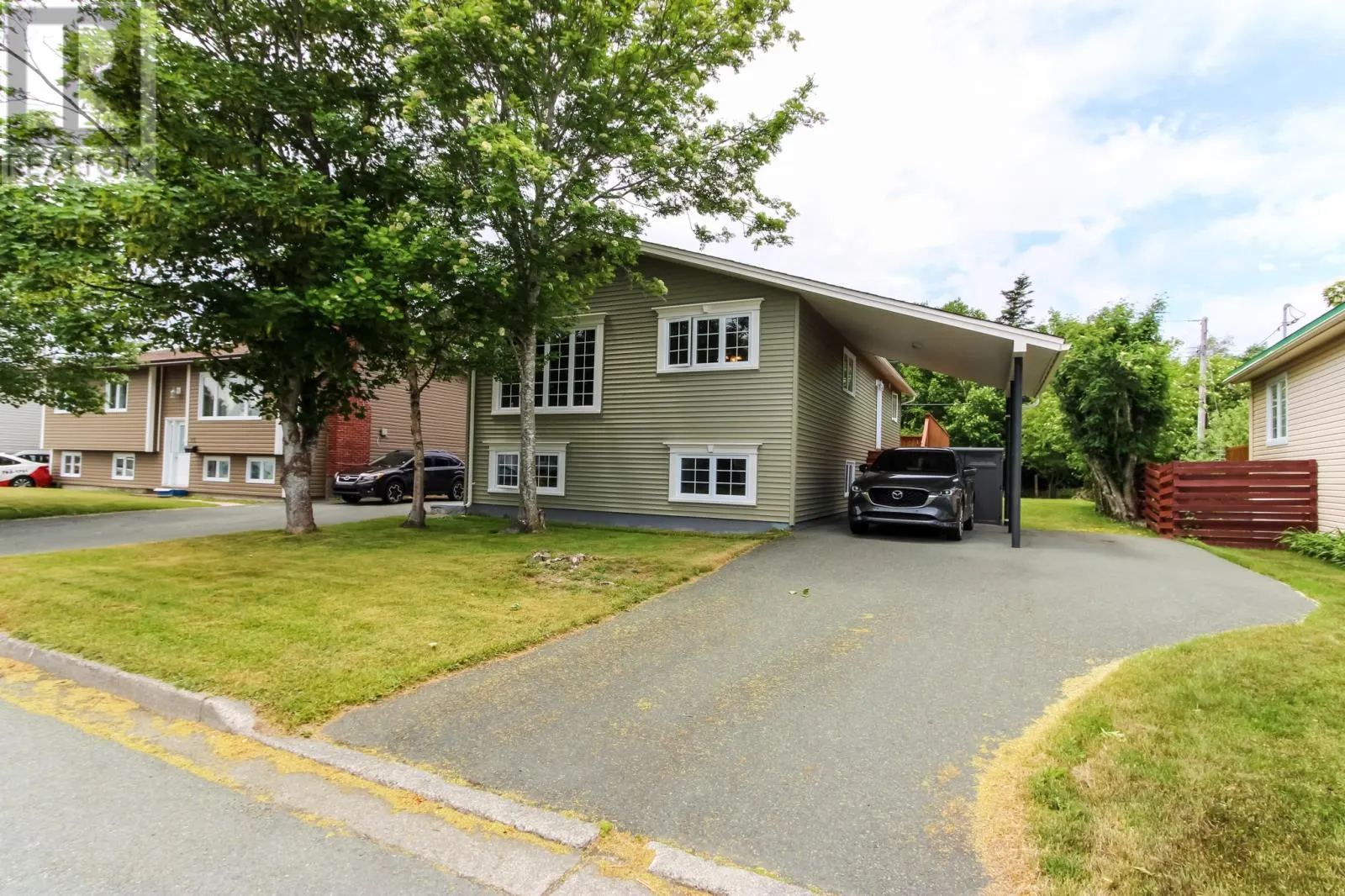 17 Eastmeadows Avenue