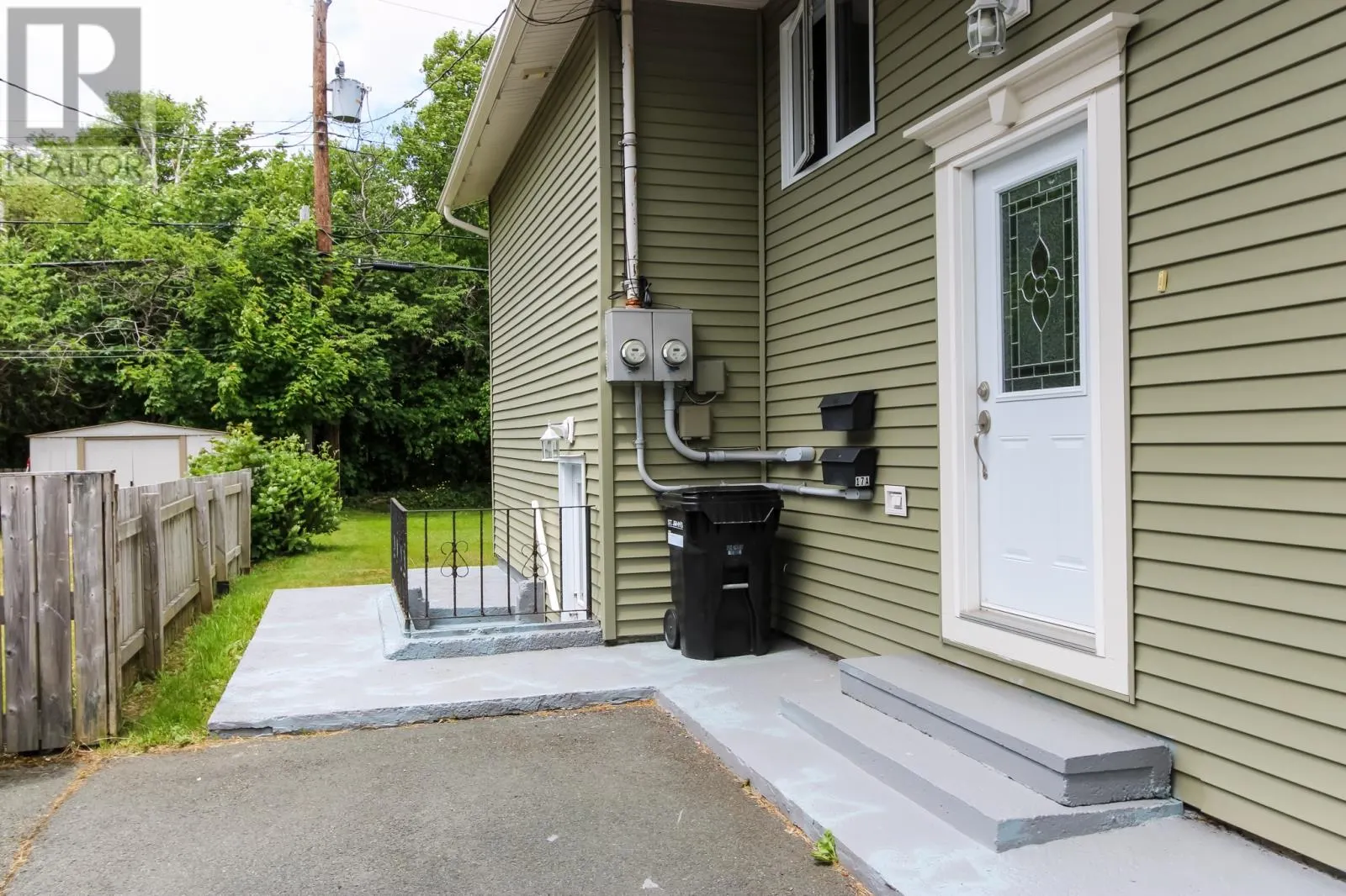 17 Eastmeadows Avenue