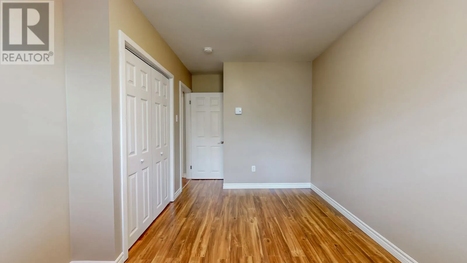 17 Eastmeadows Avenue