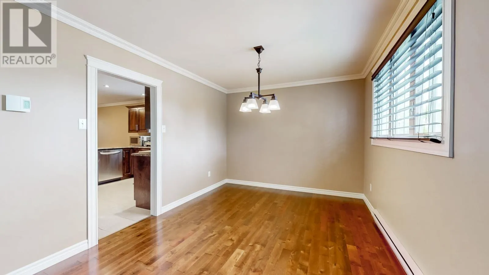 17 Eastmeadows Avenue