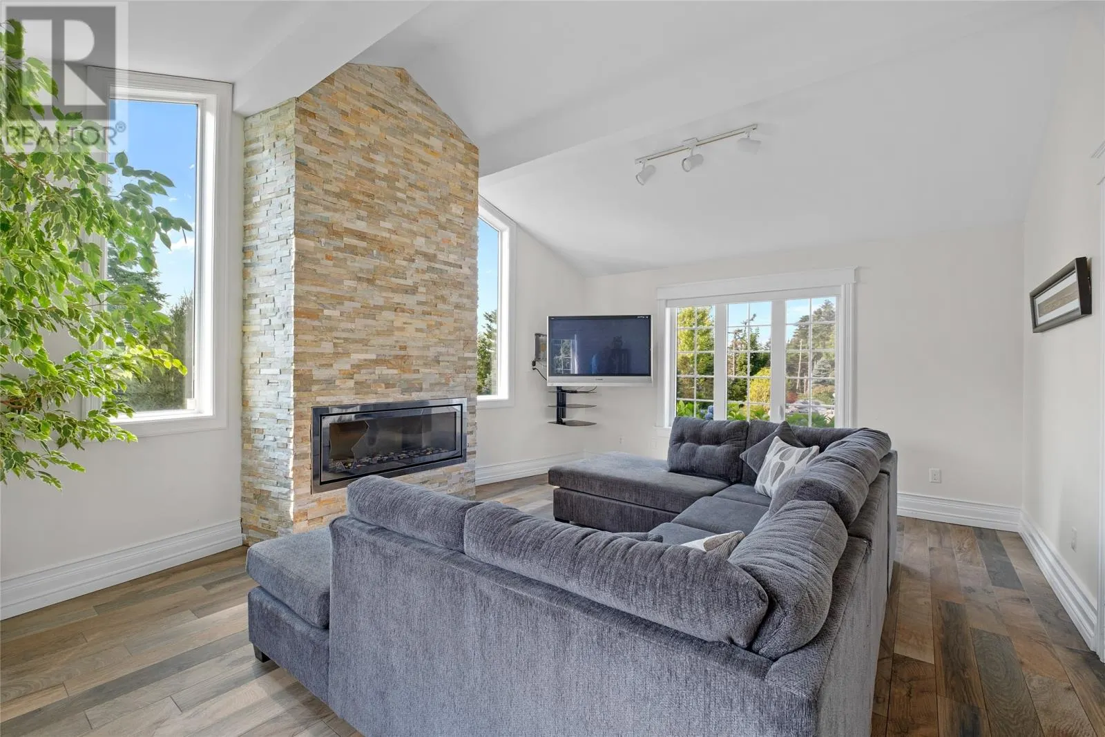 41 Pinehill Place