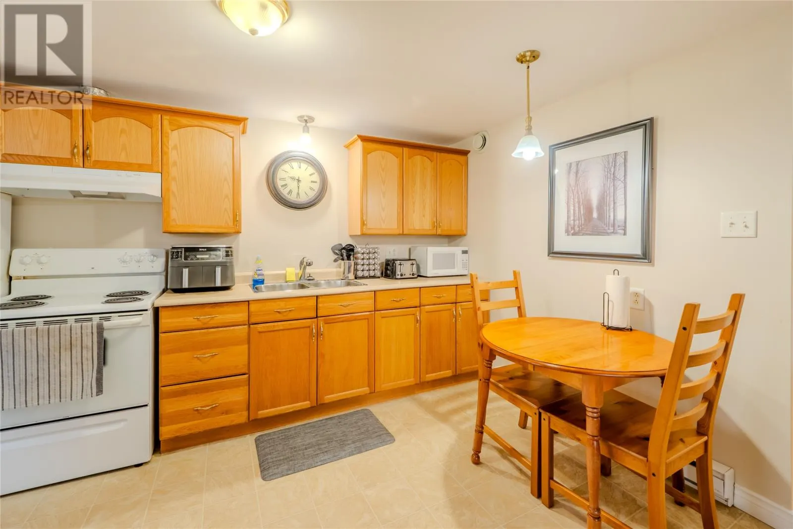 2 Pleasant Avenue