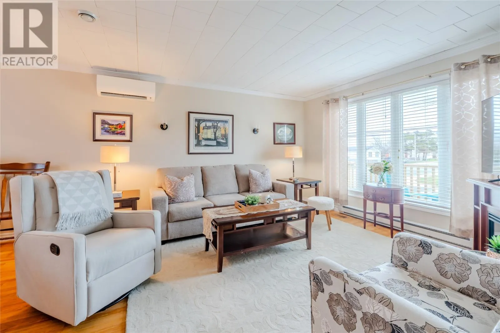 2 Pleasant Avenue