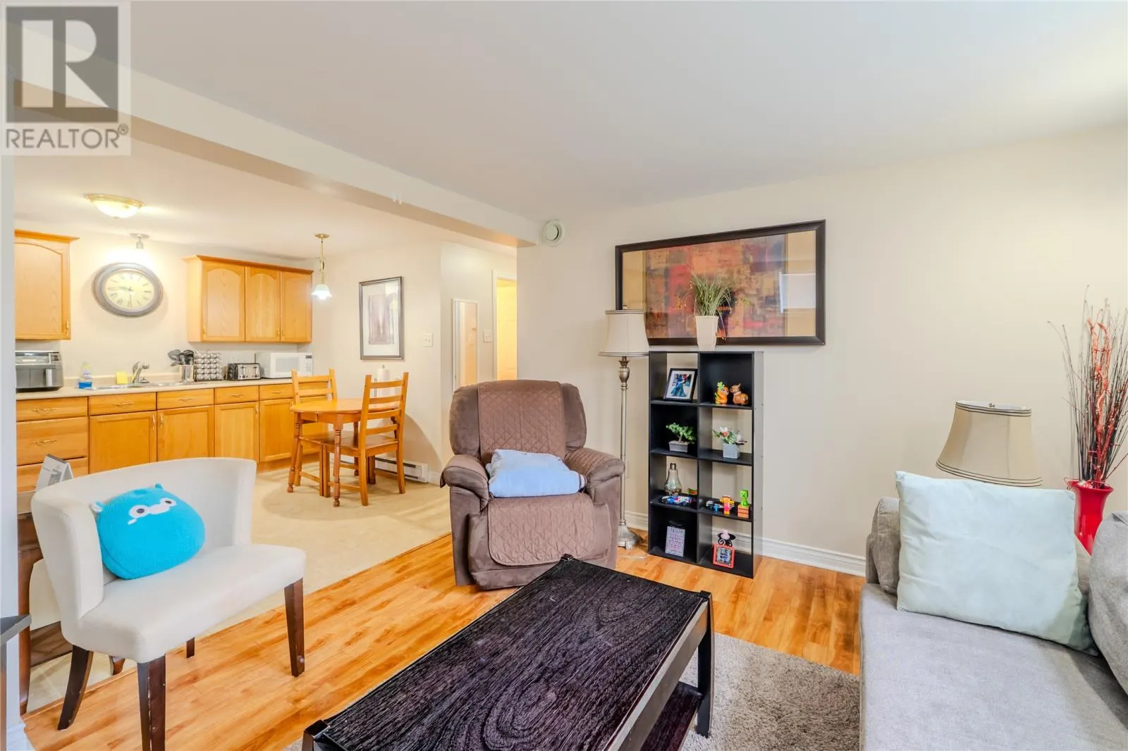 2 Pleasant Avenue
