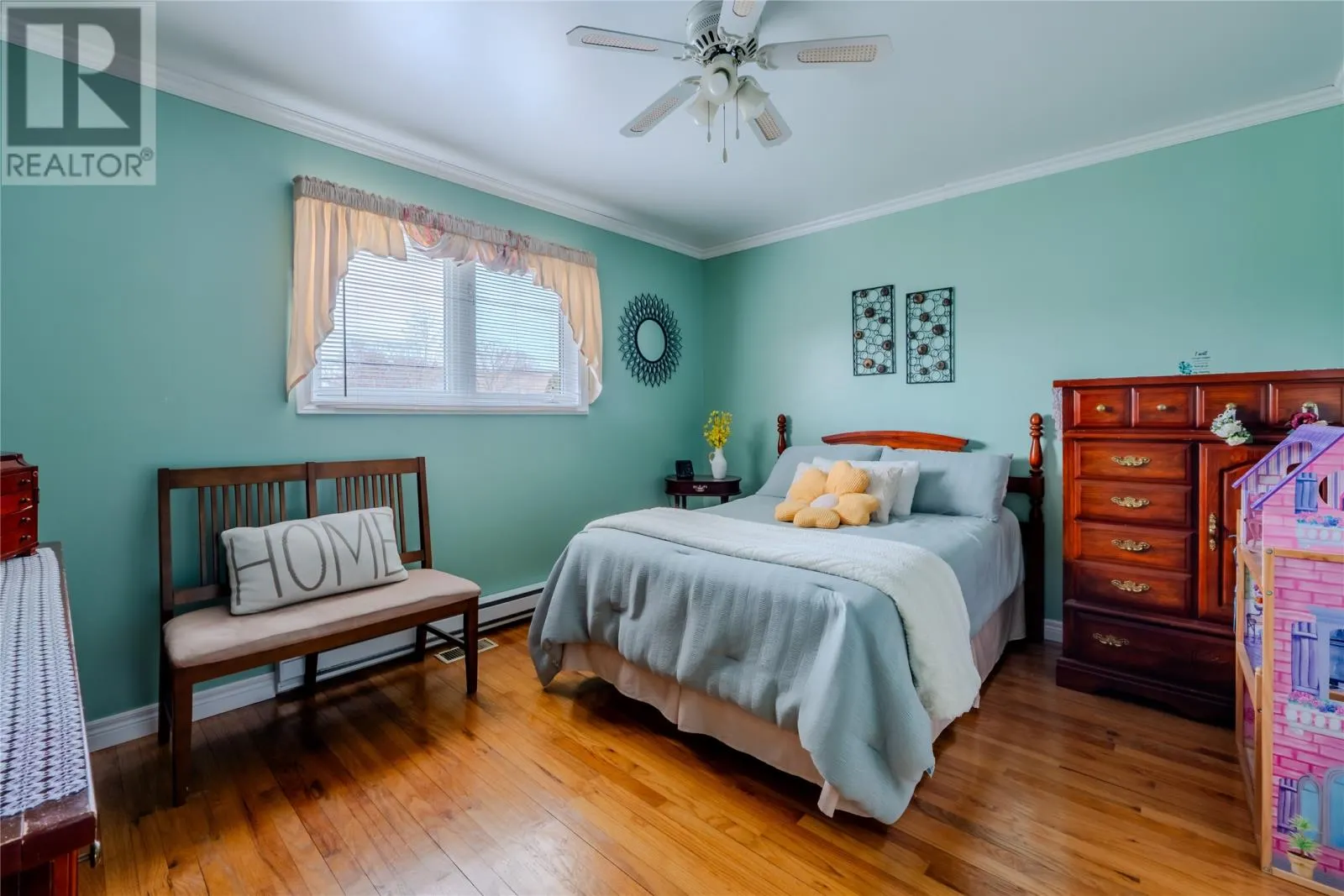 2 Pleasant Avenue