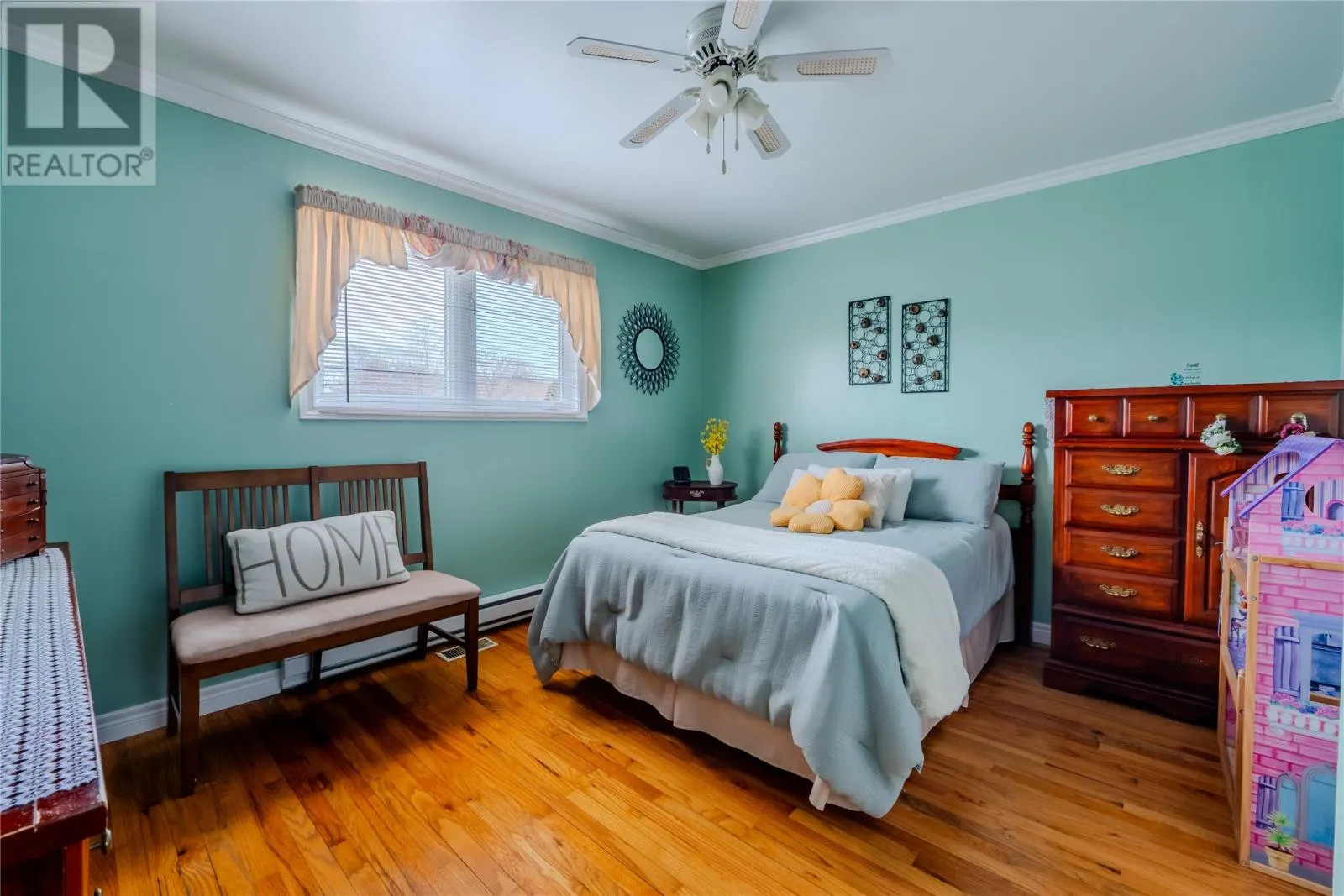 2 Pleasant Avenue