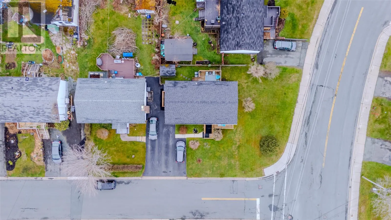 2 Pleasant Avenue