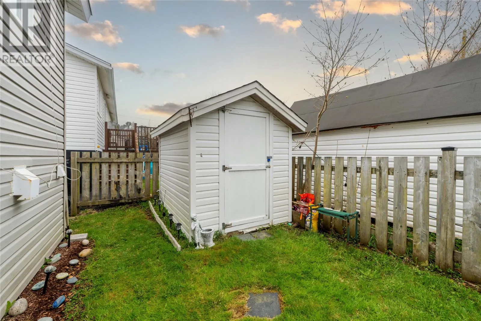 2 Pleasant Avenue
