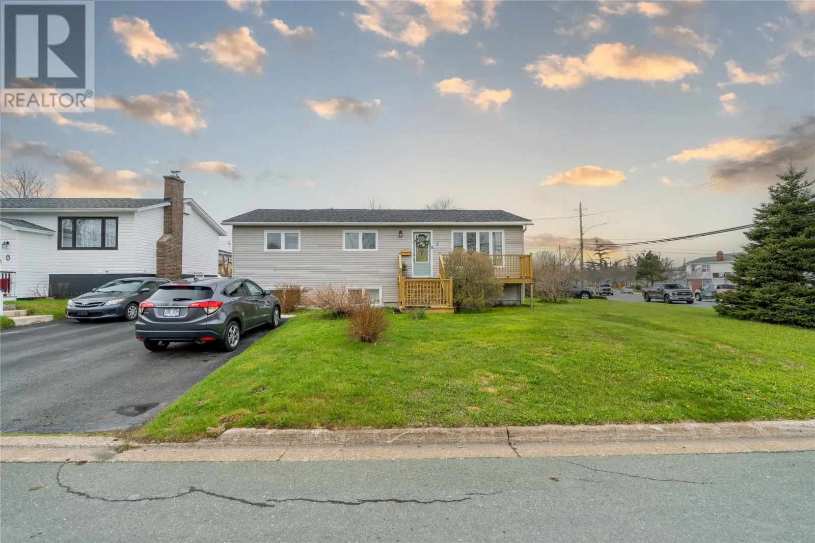 2 Pleasant Avenue