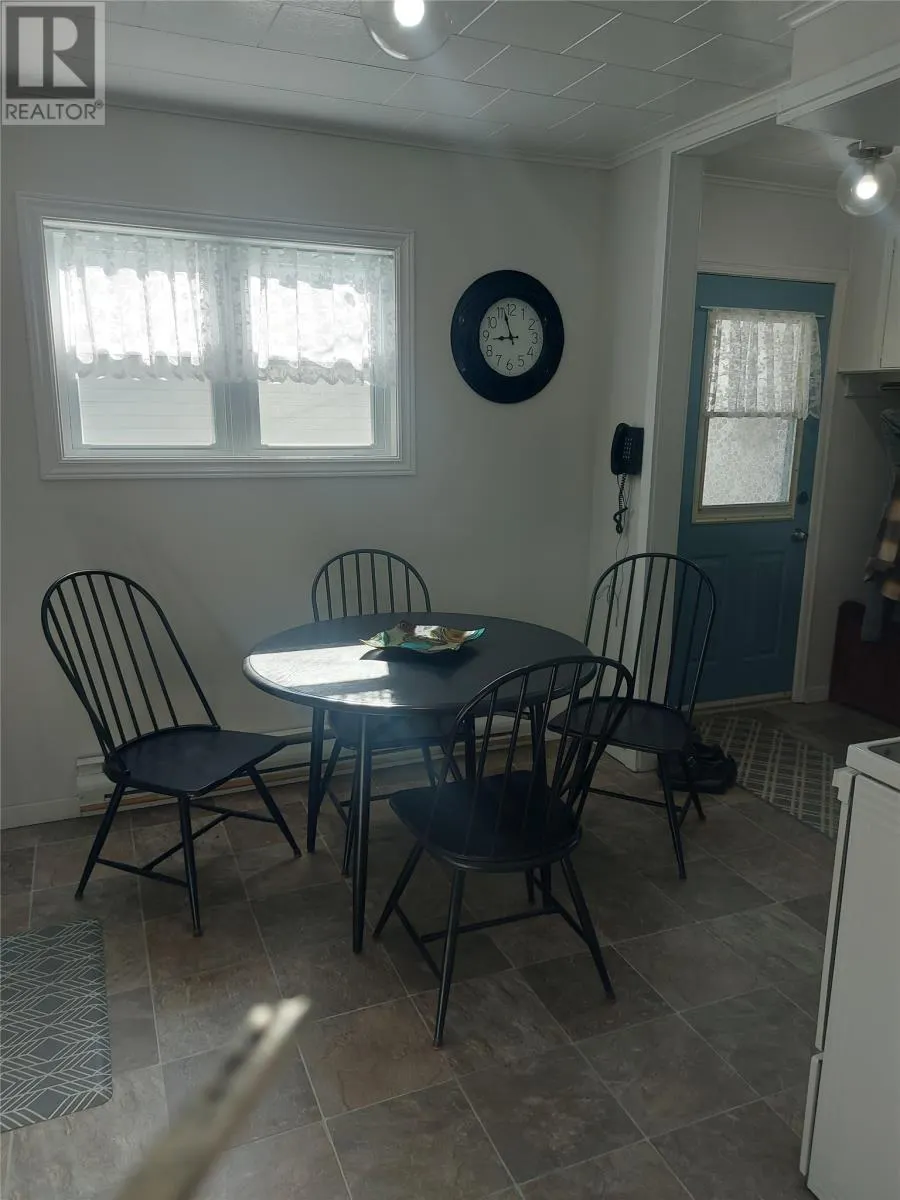 41 Swans Road