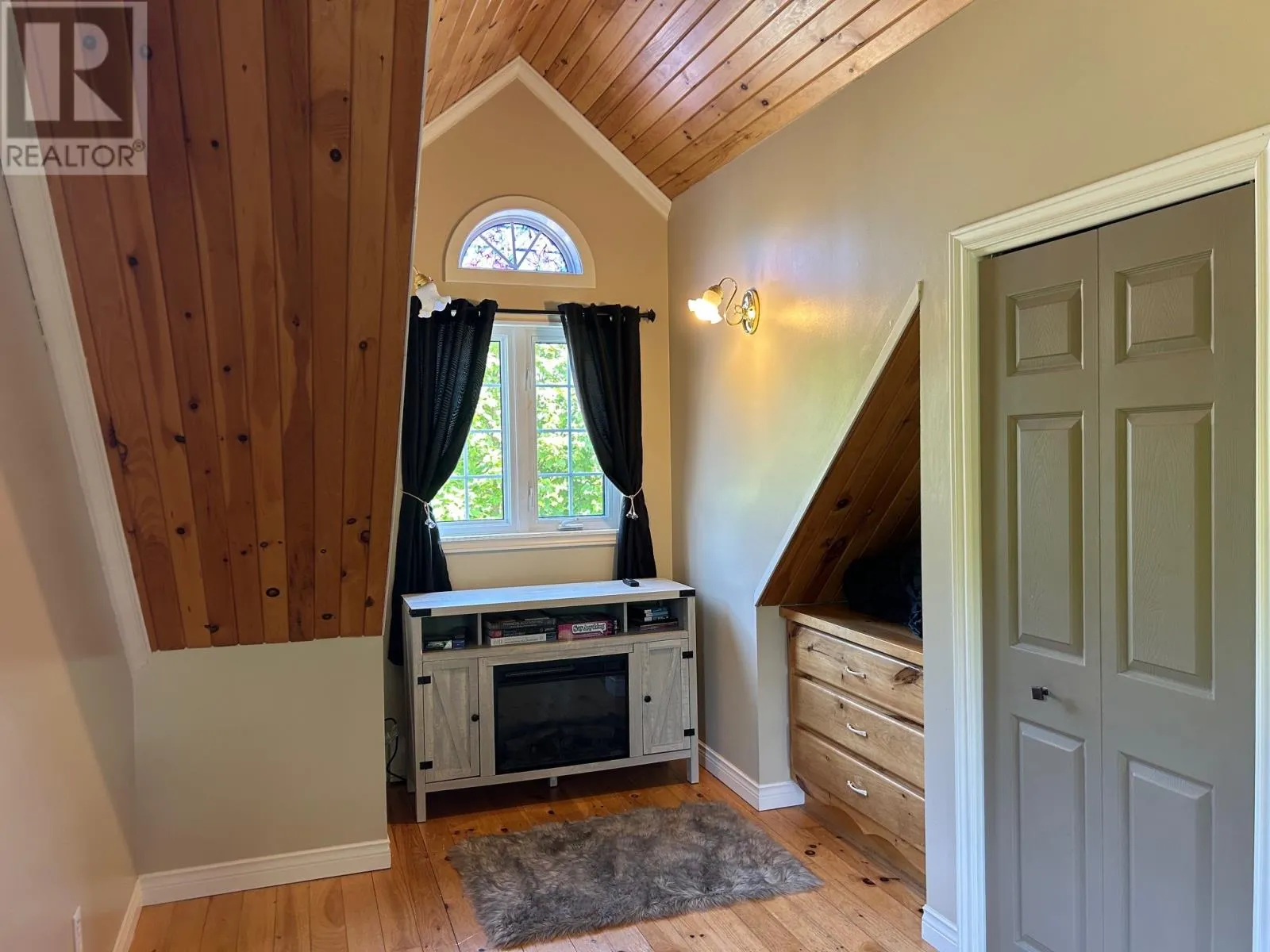27 Williams Lane