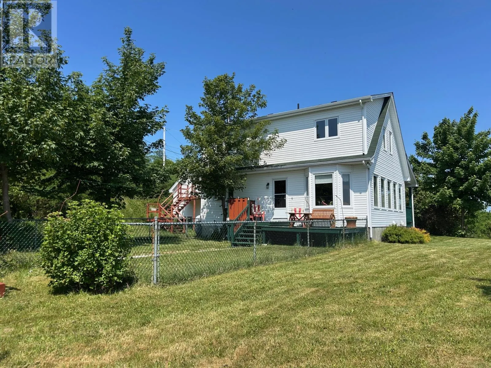 27 Williams Lane